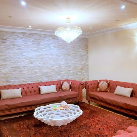 Grosse Wohnung Naehe Zentrum Bécs Kültér fotó